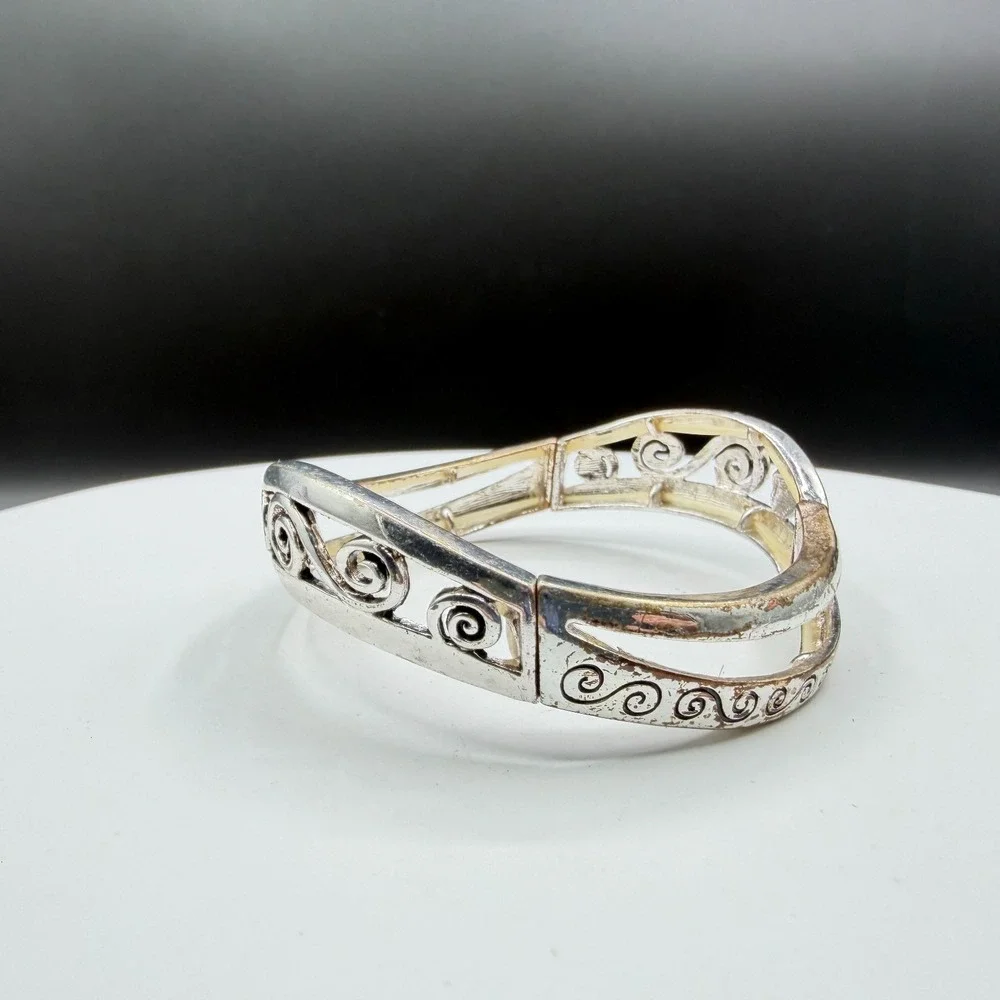 N/A silver tone